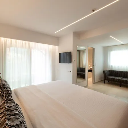 High White - Adults Only 5* Malia
